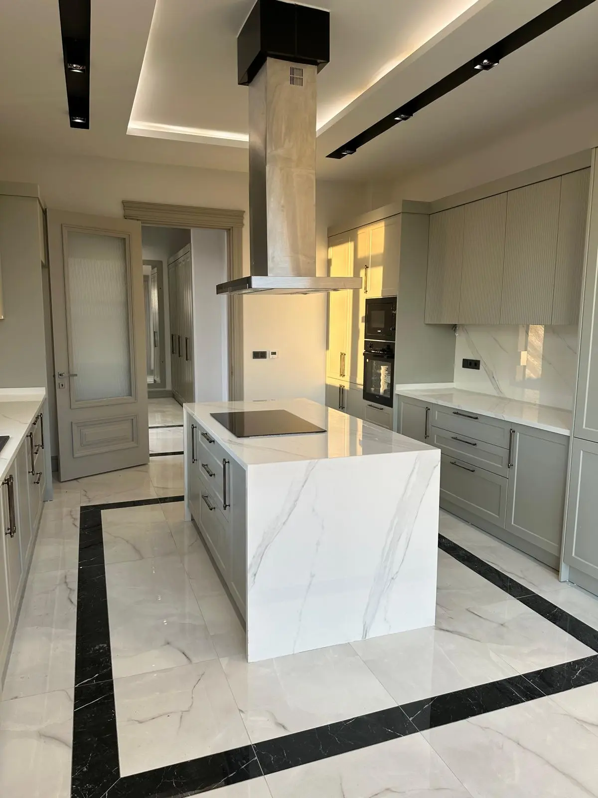 Modern kitchen
